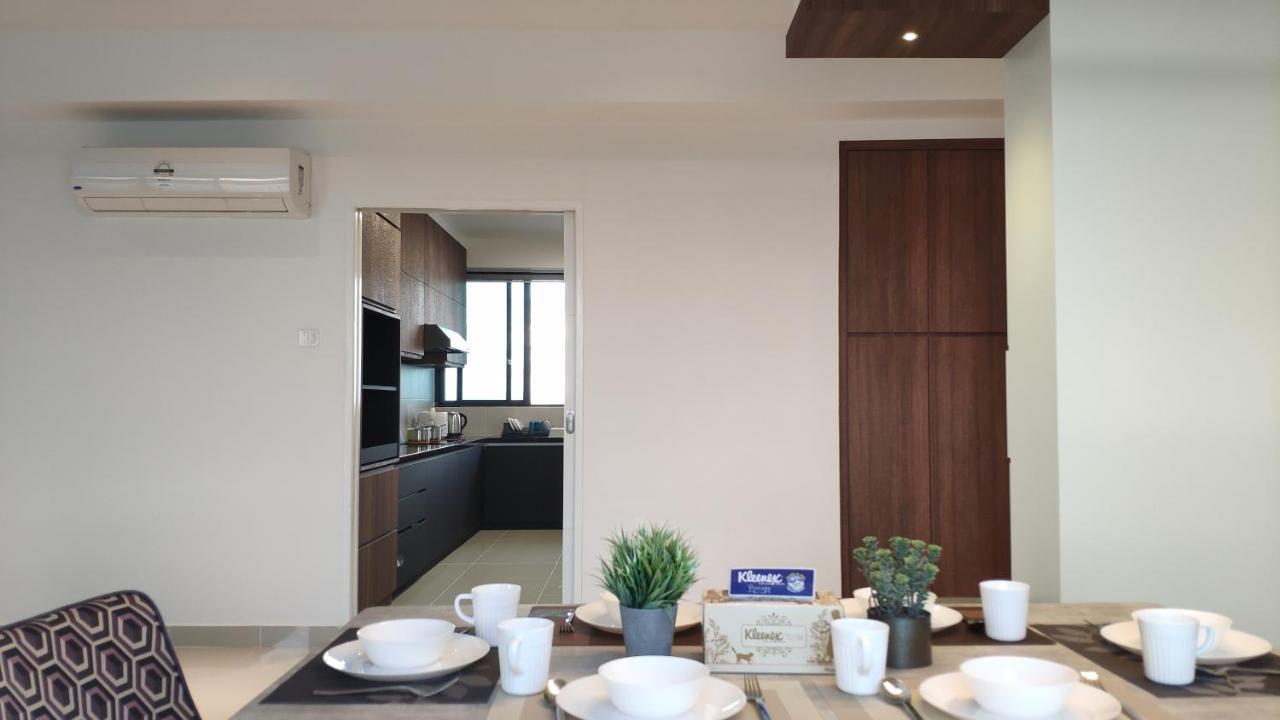 Chic 3 Bedroom Condo Sibu Eksteriør bilde