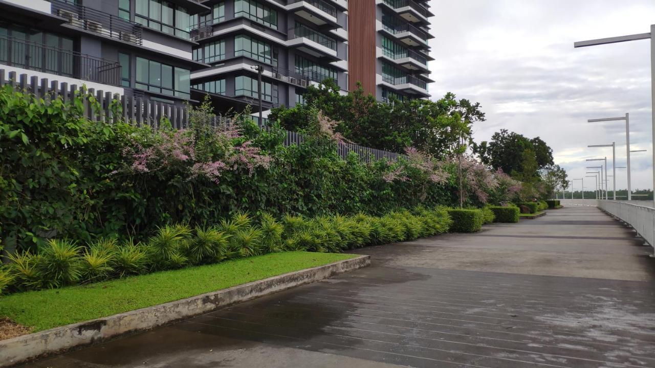 Chic 3 Bedroom Condo Sibu Eksteriør bilde